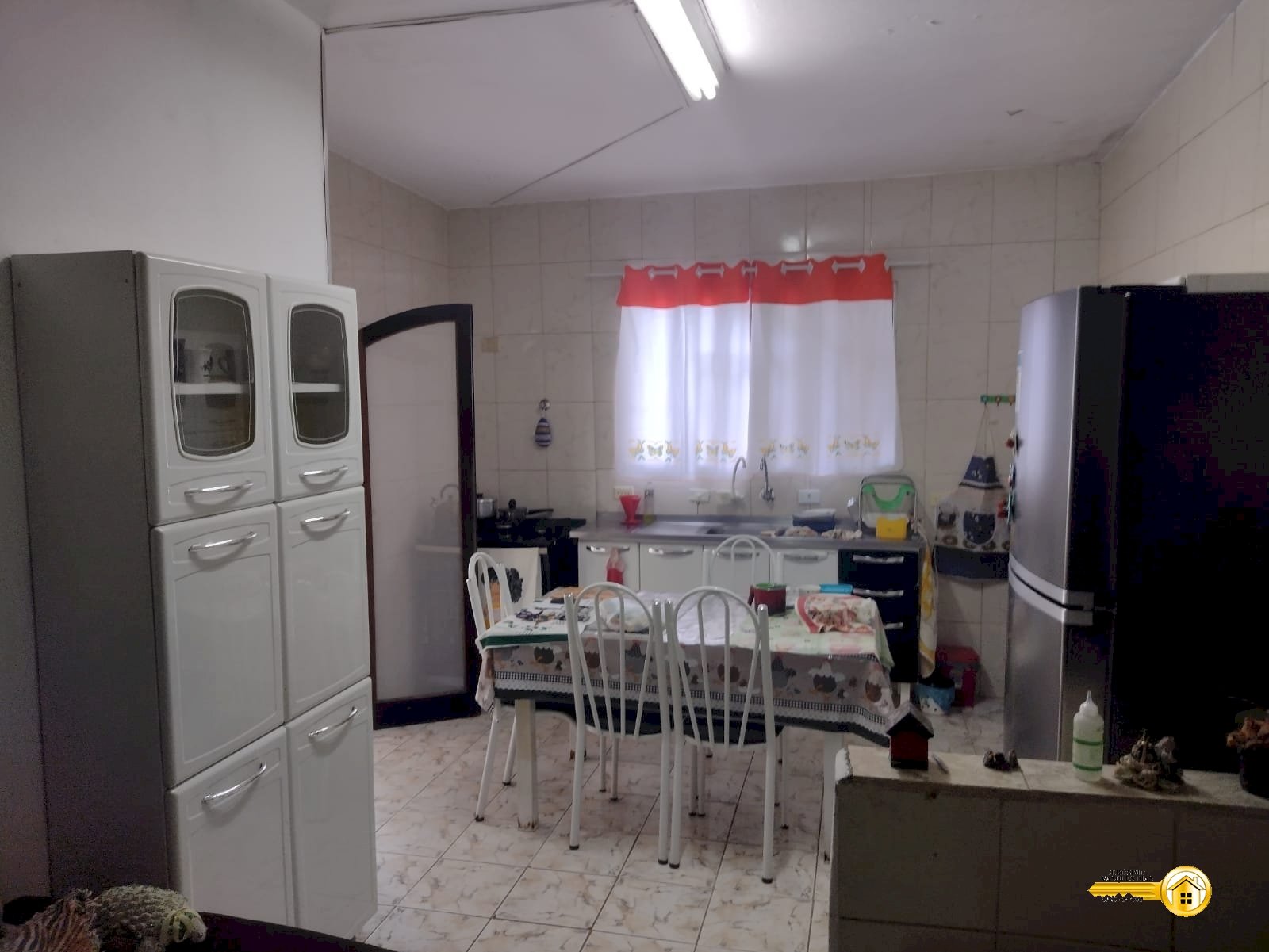14002f2e6d71d2f3a39edbe928ef4daa.jpg