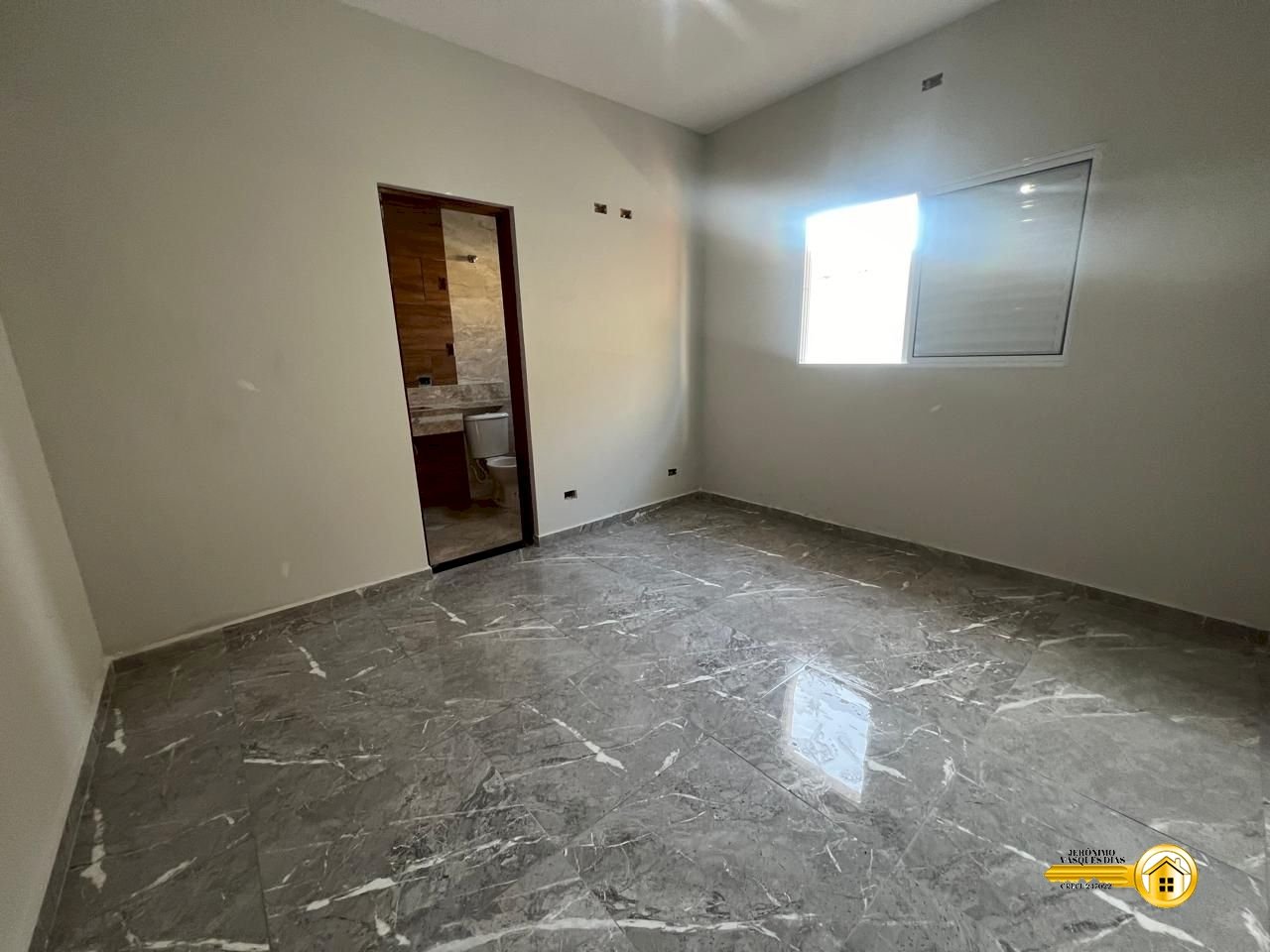 CASA NOVA