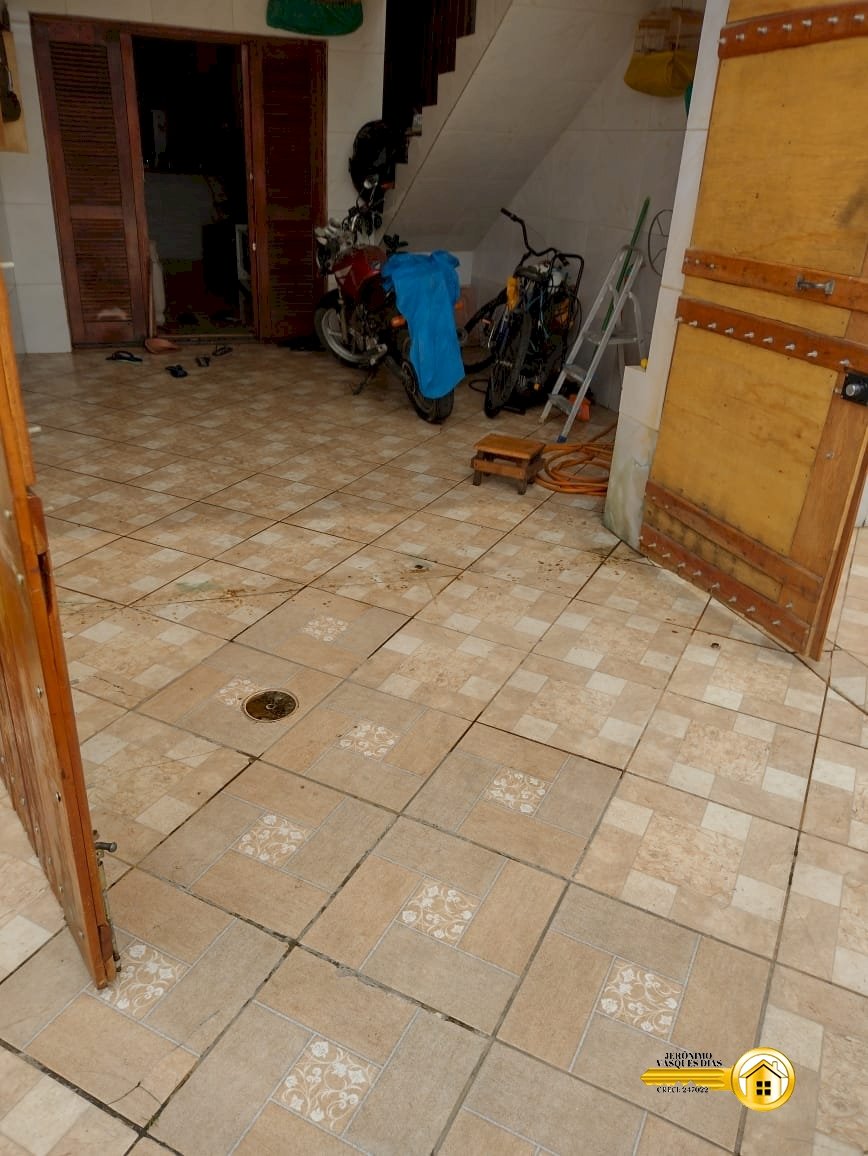 56c0713dceeef7d05ce7871eb850cea4.jpg